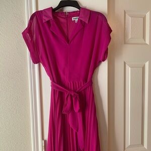 Shelby & Palmer pleaded dress with sheer sleeves, size 8 in excellent condition.